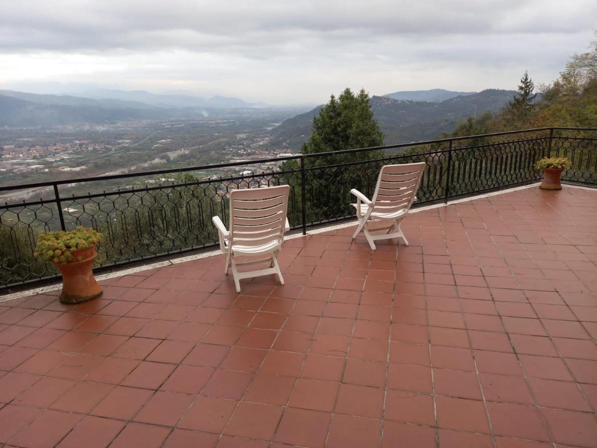 Casa Vacanza Villa Patrizia Follo Alto Luaran gambar
