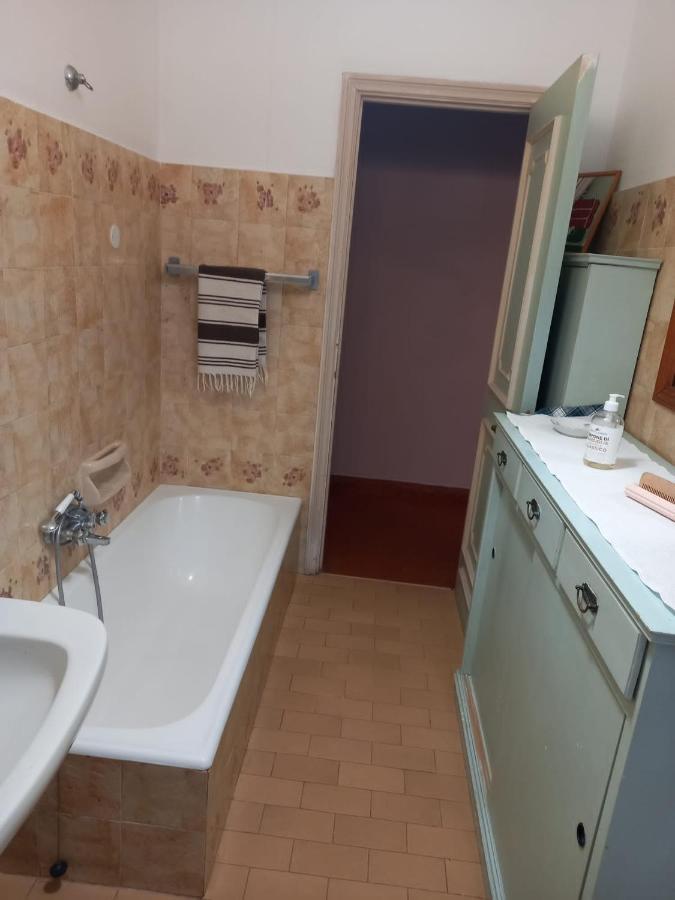 Casa Vacanza Villa Patrizia Follo Alto Luaran gambar